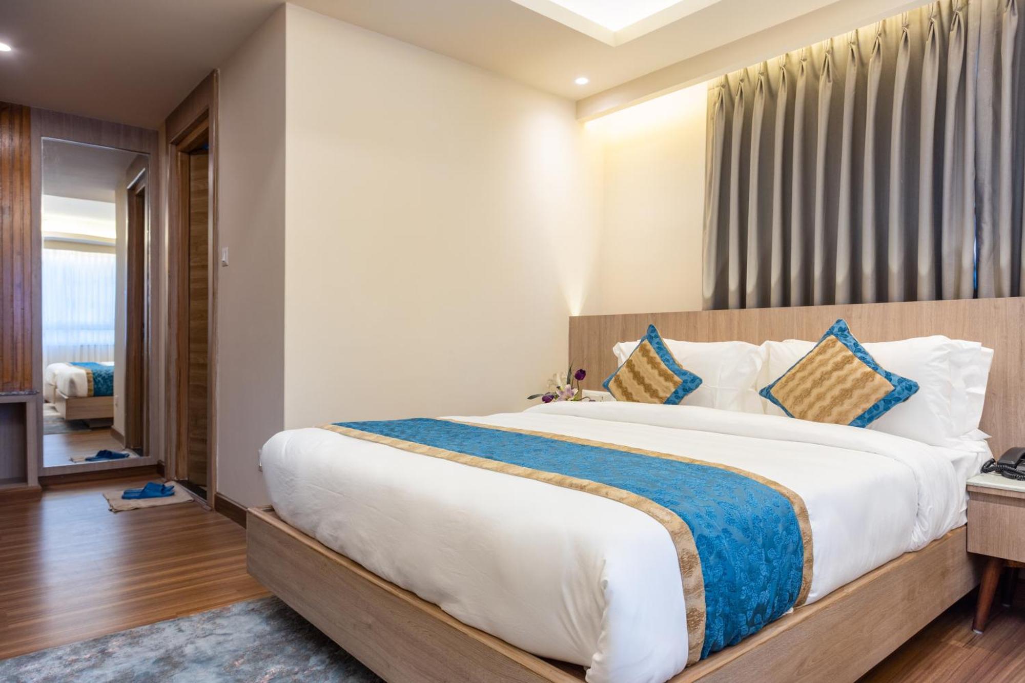 Shuvatara Suites & Spa, Thamel Катманду Екстер'єр фото
